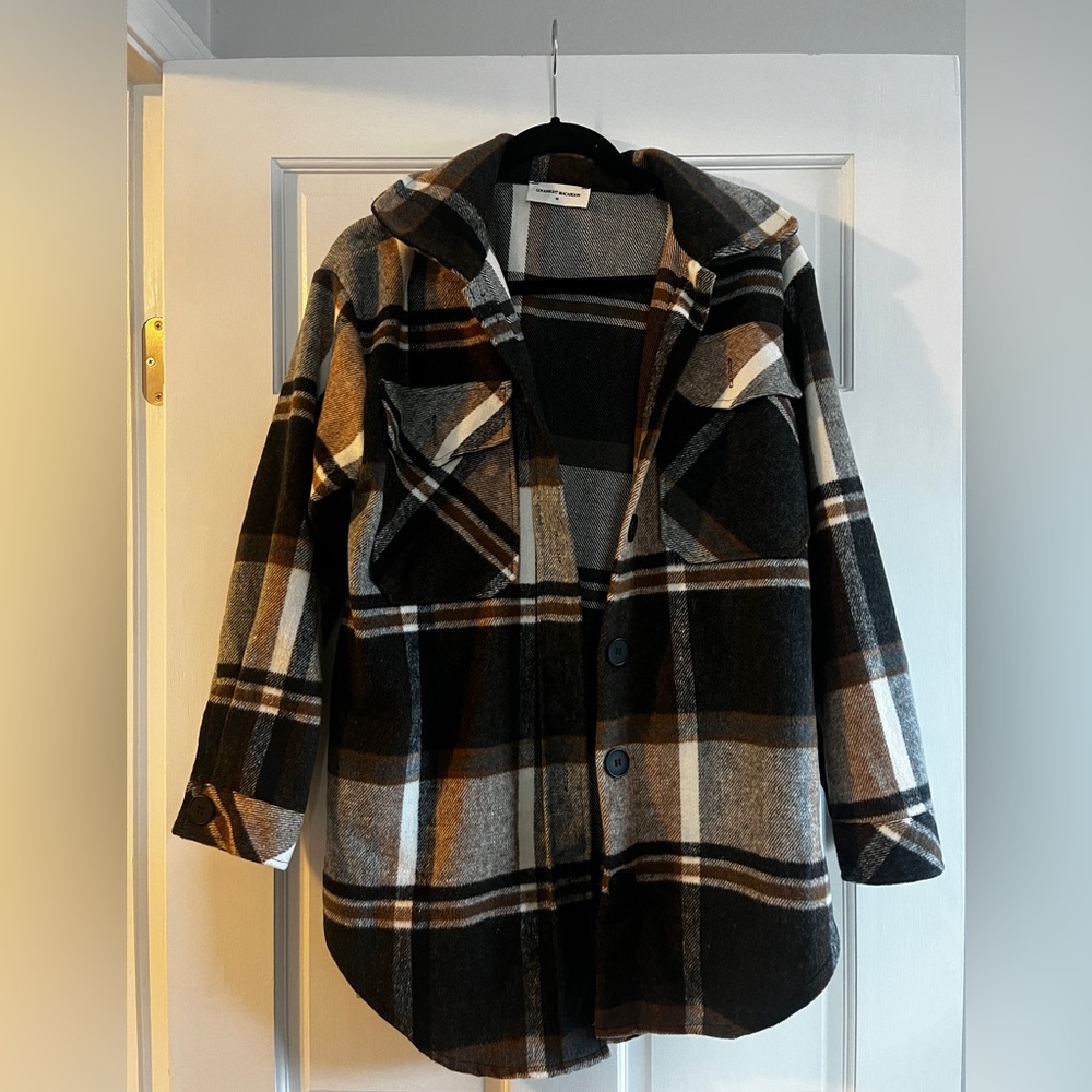 Goodnight Macaron gorgeous Shacket size M